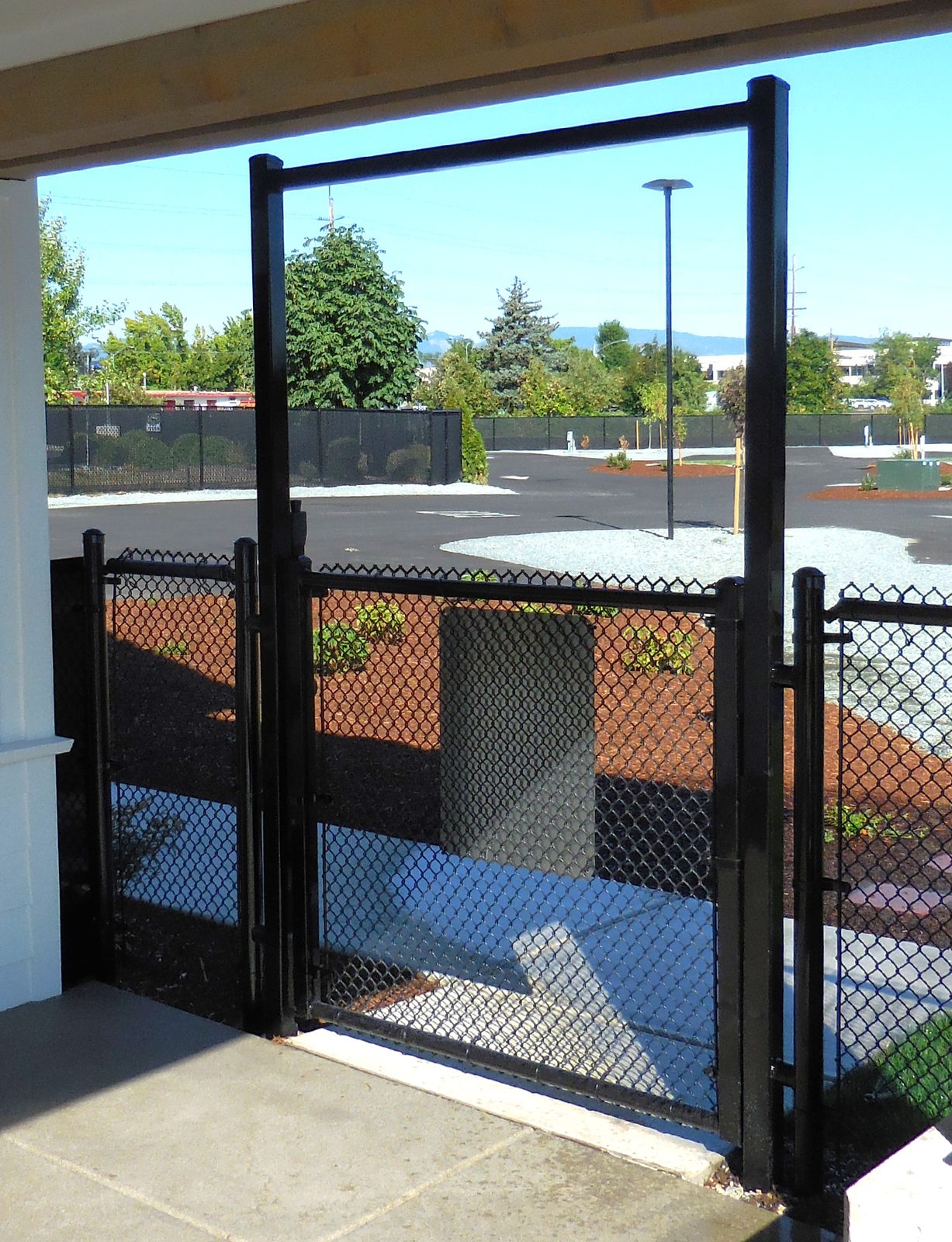 4' High Powder Coated Chain Link Pool Gate with Self Closing Hinges & Pool Latches