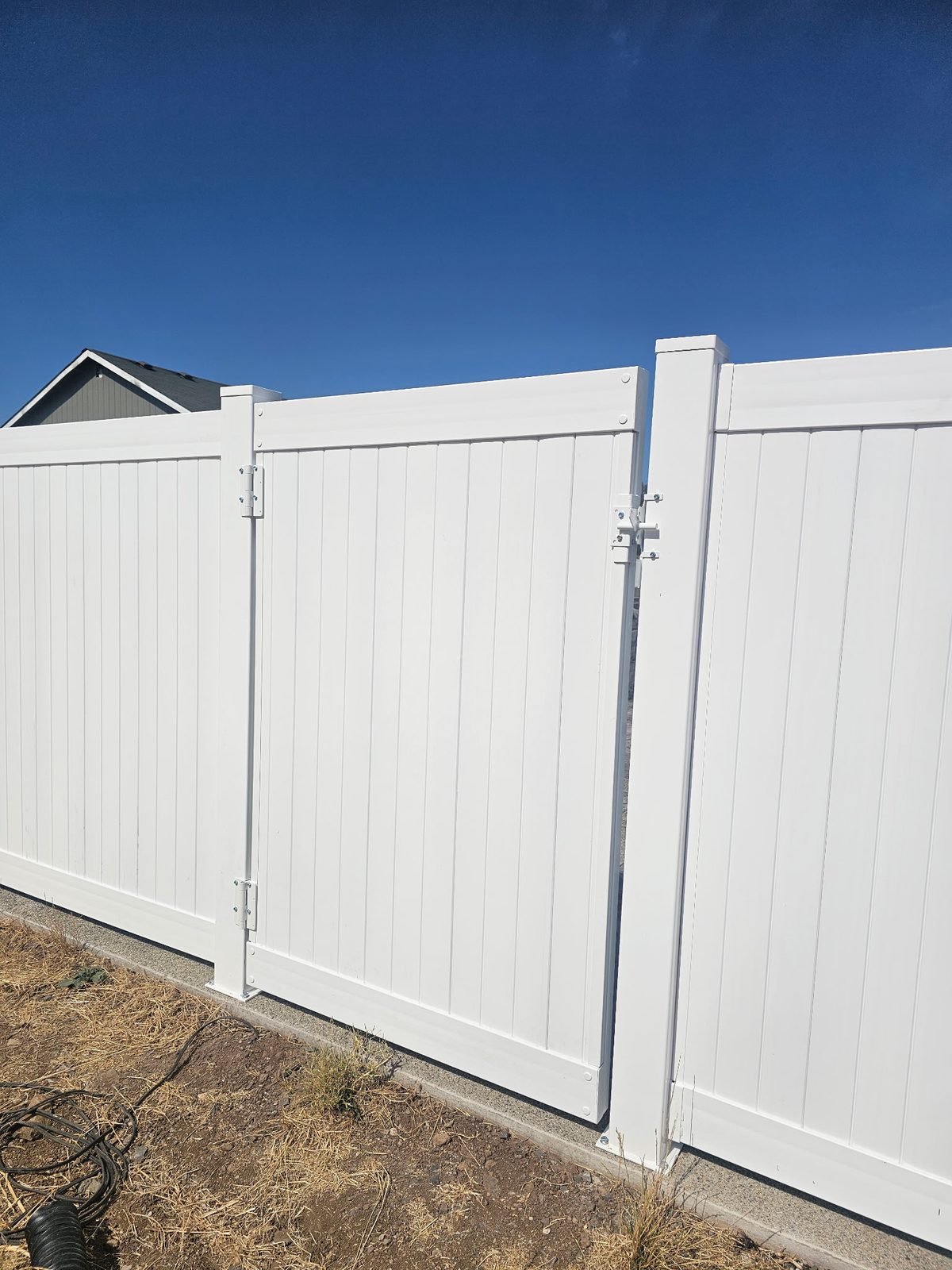 6' High Solid Style Vinyl Gate with Self Closing Hinges & Pool Latches