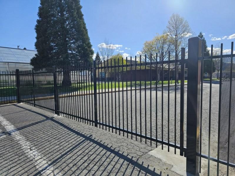 Aristocrat Style Ornamental Iron Double Swing Manual Gate