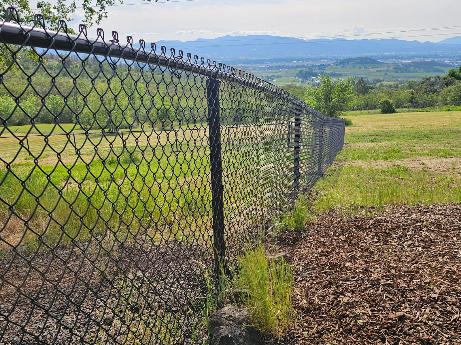Black Vinyl Chain Link Fence with Powder Coated Framework