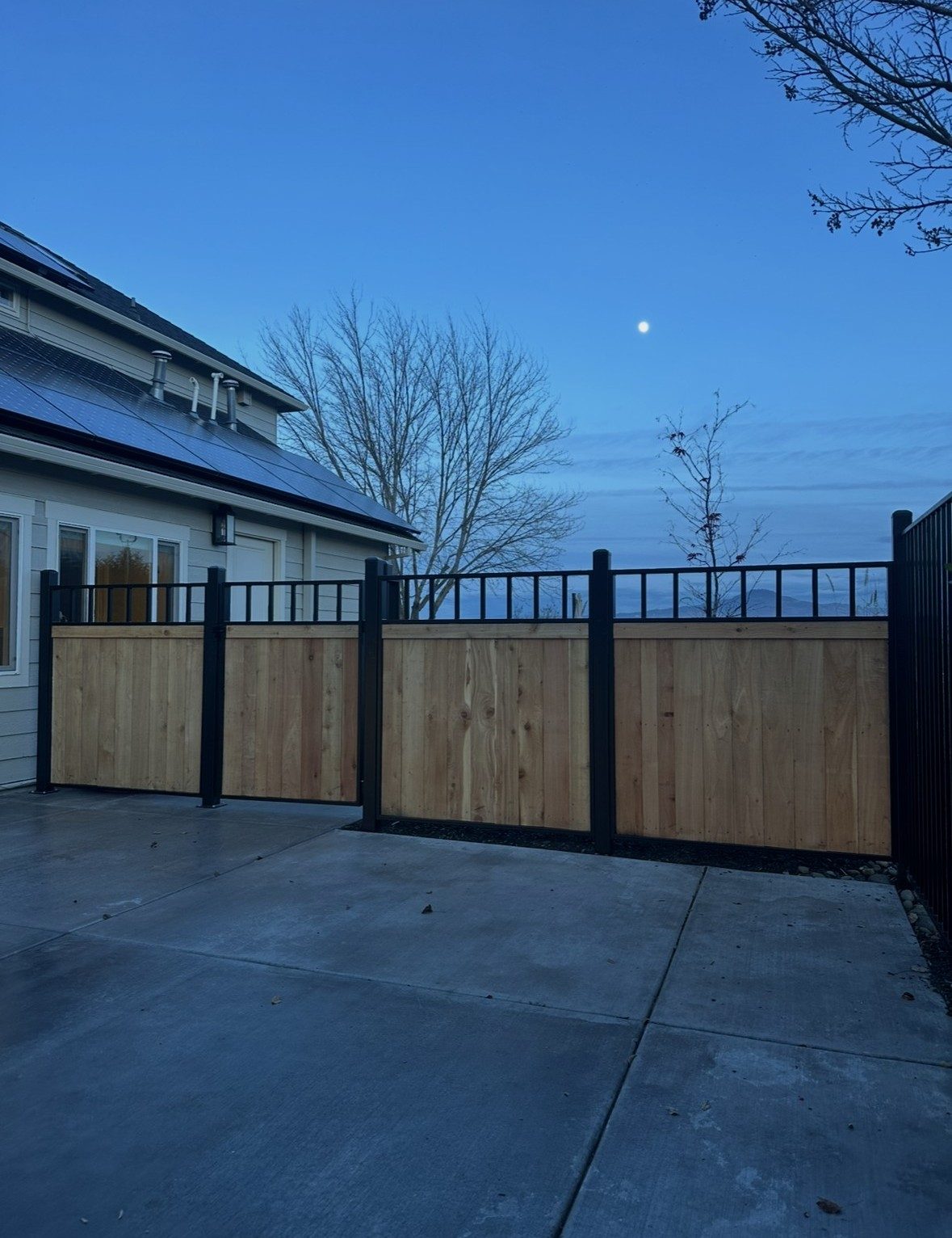 Custom Wood On Powder Coated Steel Posts