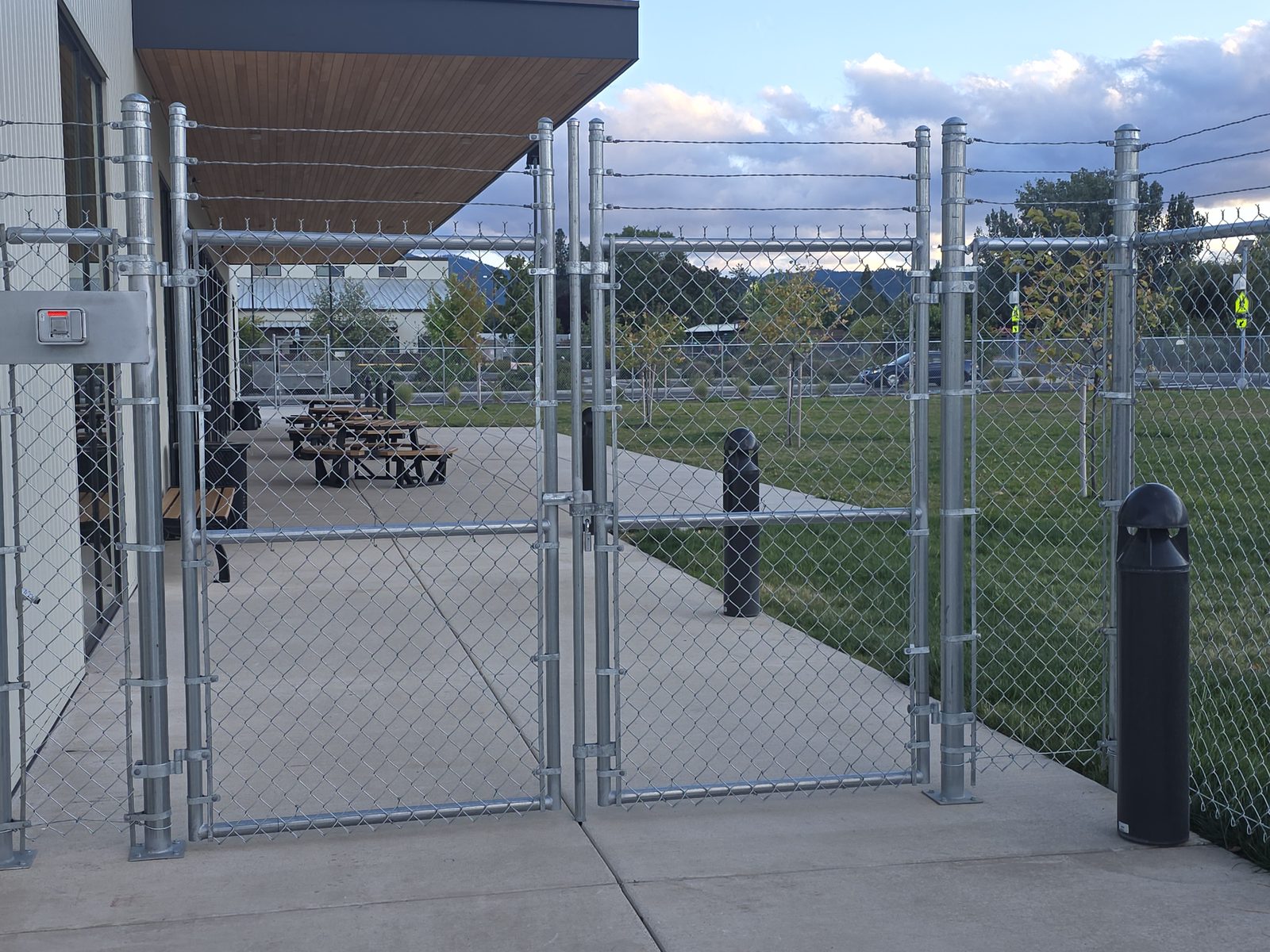 Double Swing Chain Link Security Gate