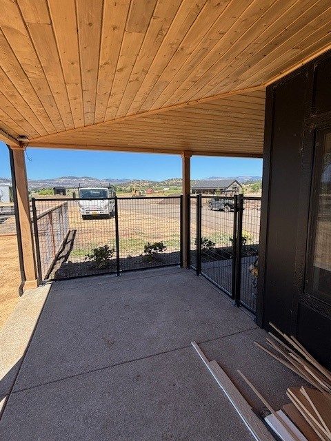 Powder Coated Grid Panels & Gate