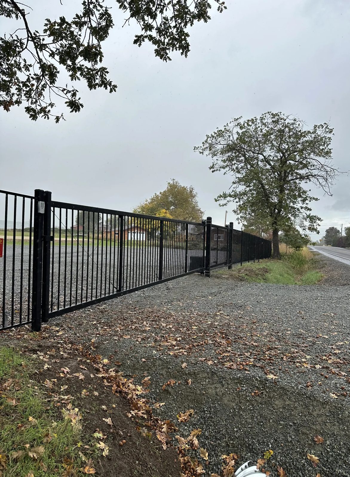 Regal Style Automated Cantilever Roll Gate